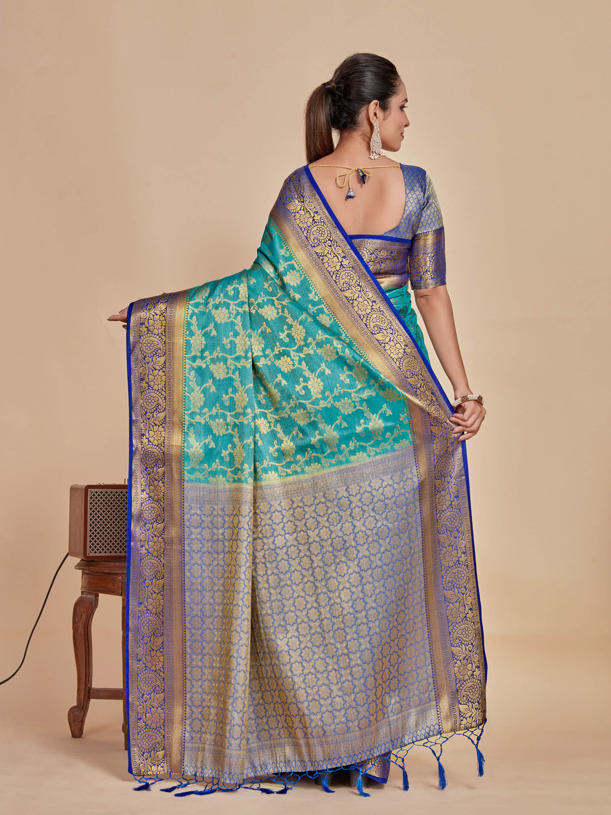 Mimosa Women's Woven Design Kanjivaram Style Art Silk Saree With Blouse Piece : SA0000375ANFREE