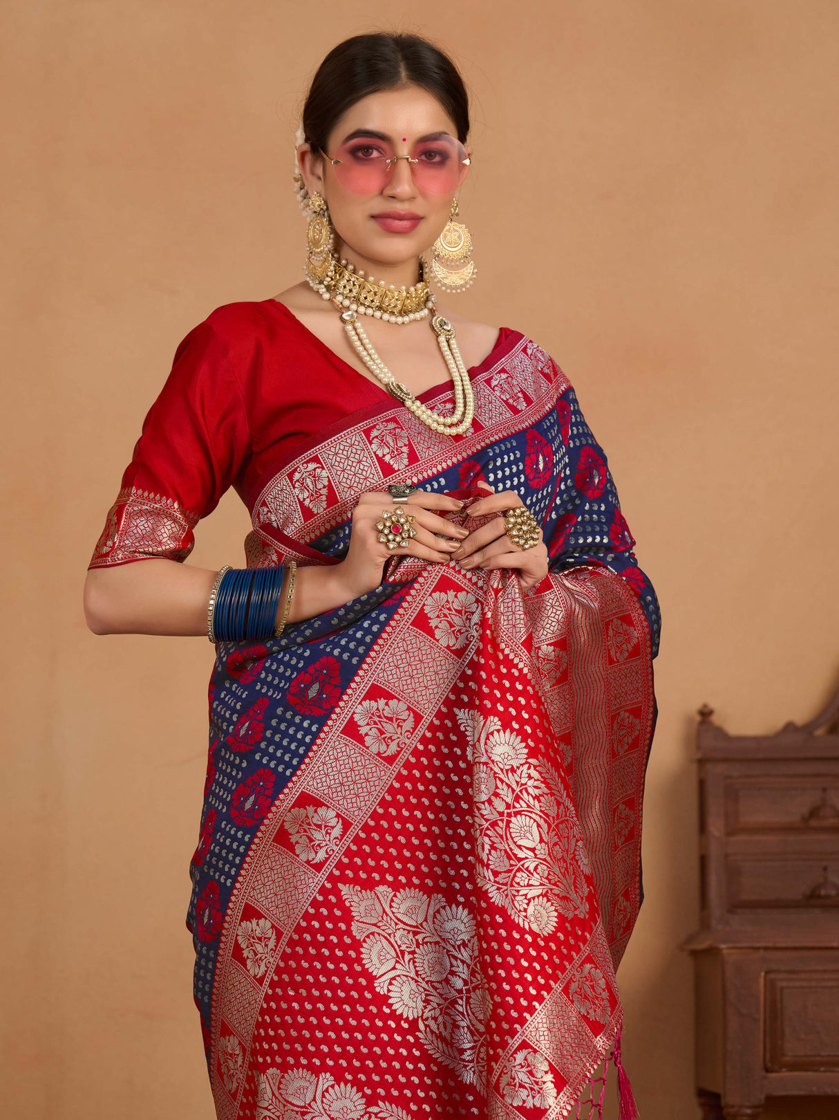 Mimosa Women's Woven Design Kanjivaram Art Silk Saree With Blouse Piece : SA0000902NV