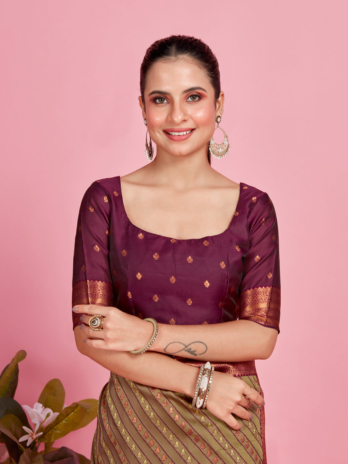 Mimosa Women's Woven Design Kanjivaram Style Art Silk Saree With Blouse Piece : SA00001252OLFREE