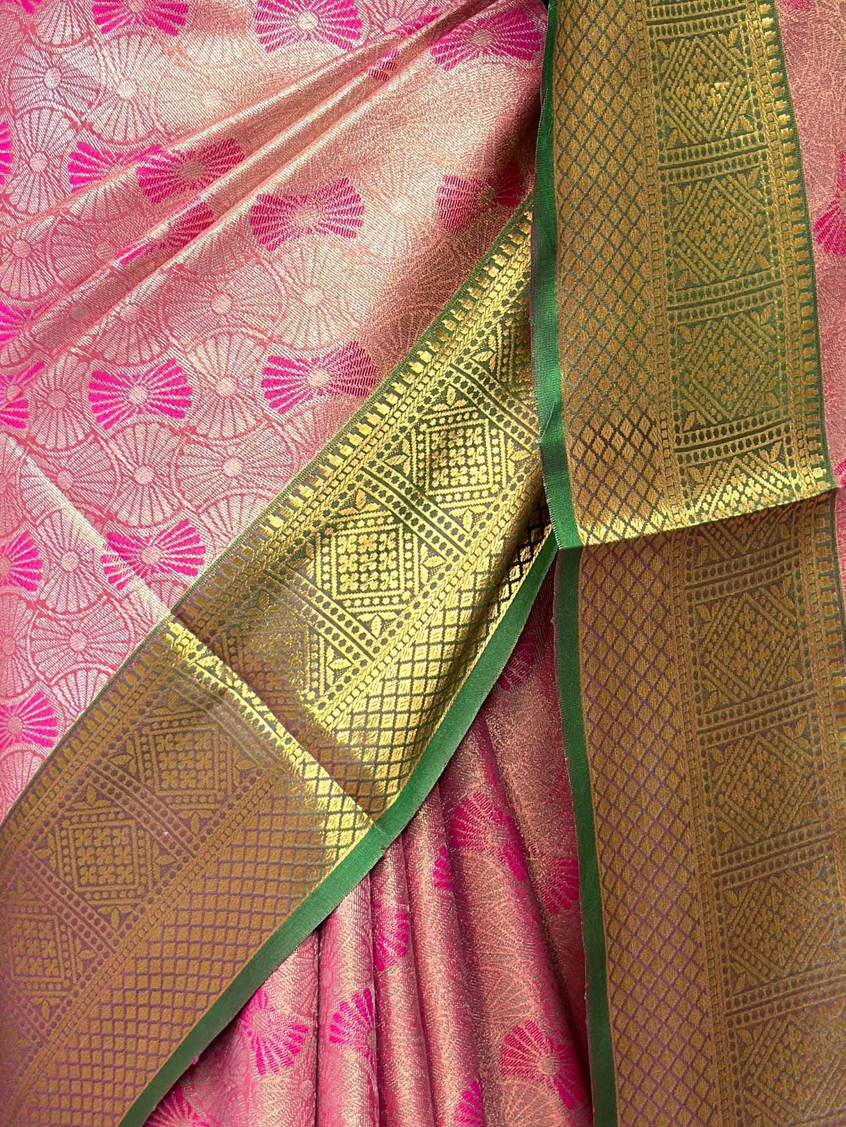MIMOSA Women's Woven Design Kanjivaram Style Art Silk Saree with Blouse Piece - Rani Pink (SA00002804RNFREE)