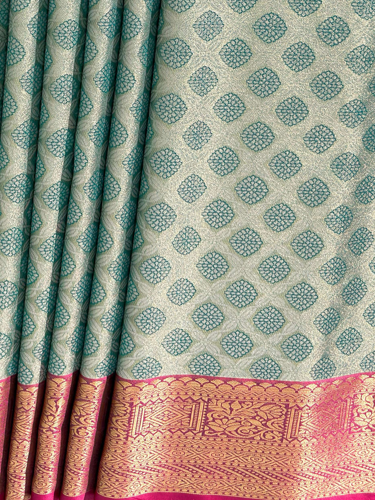 MIMOSA Women's Woven Design Kanjivaram Style Art Silk Saree with Blouse Piece - Rama (SA00002734RMFREE)