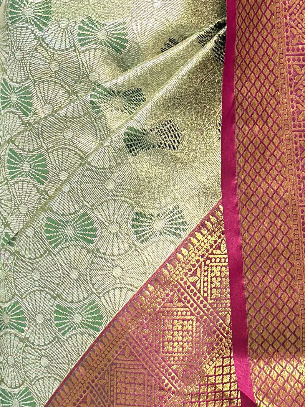 MIMOSA Women's Woven Design Kanjivaram Style Art Silk Saree with Blouse Piece - Green (SA00002804GRNFREE)