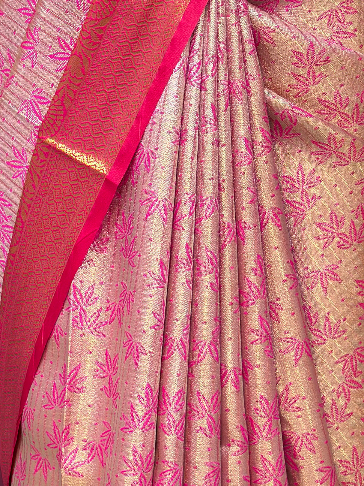 MIMOSA Women's Woven Design Kanjivaram Style Art Silk Saree with Blouse Piece - Rani Pink (SA00002477RNFREE)
