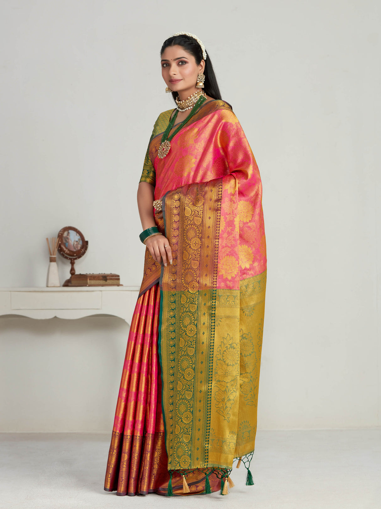 Mimosa Women's Woven Design Kanjivaram Art Silk Saree With Blouse Piece : SA00001128RN