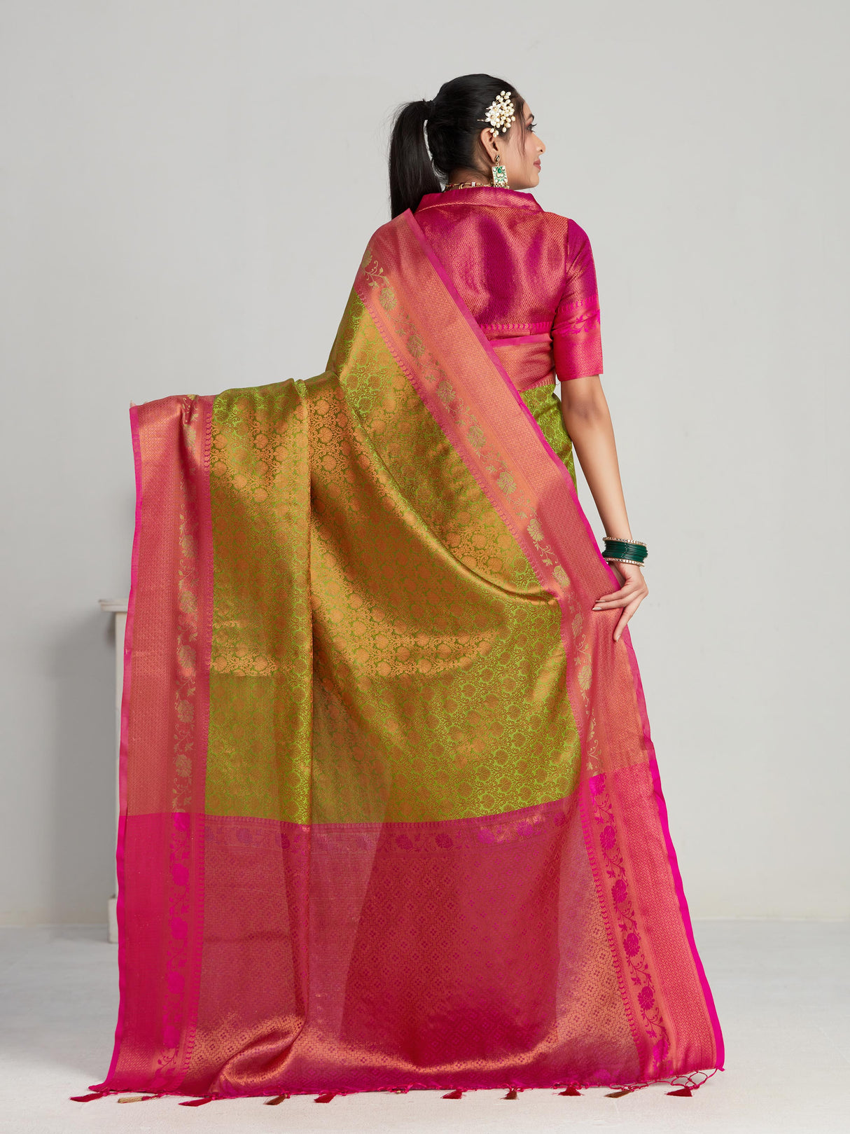 Mimosa Women's Woven Design Kanjivaram Art Silk Saree With Blouse Piece : SA00001133OL