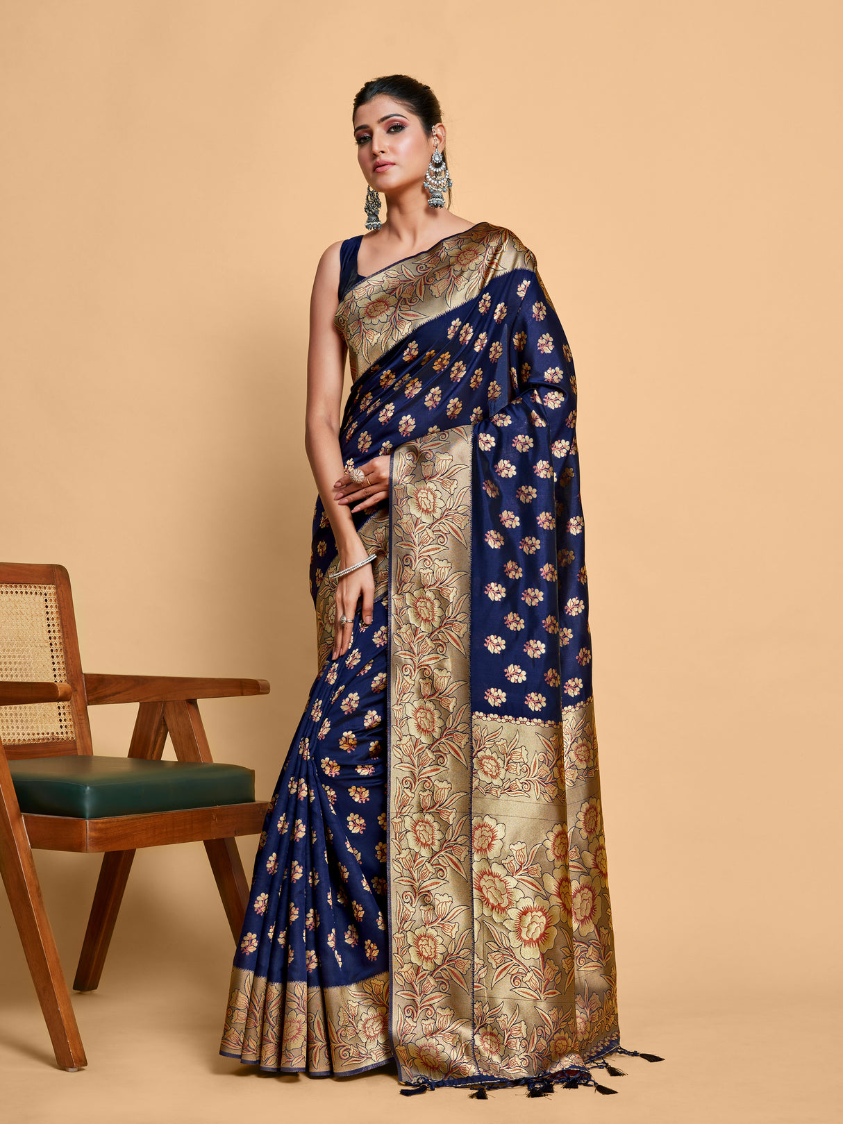 Mimosa Women's Woven Design Kanjivaram Art Silk Saree With Blouse Piece : SA00001219NVFREE