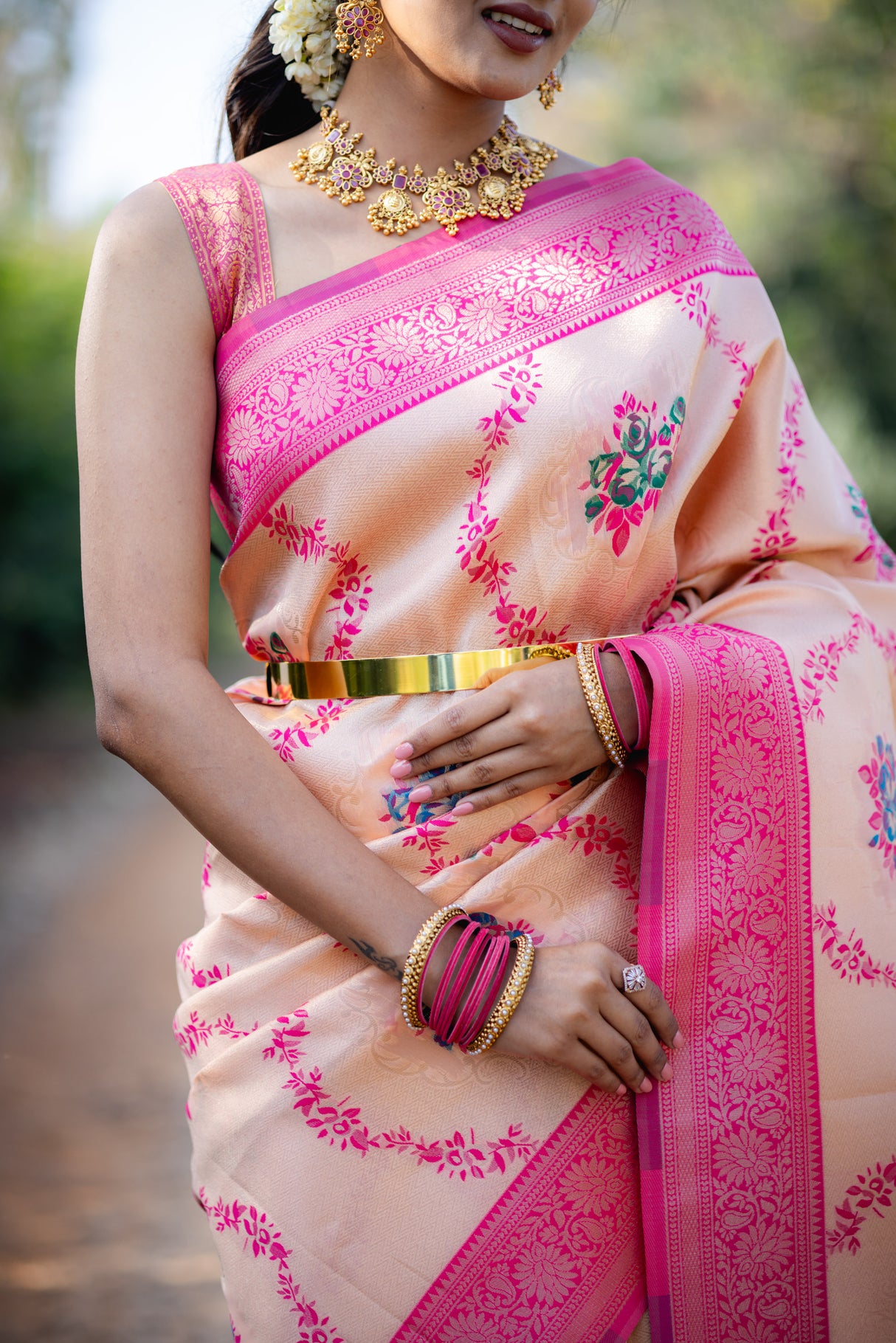 Mimosa Women's Woven Design Kanjivaram Style Art Silk Saree With Blouse Piece : SA00001626PCFREE