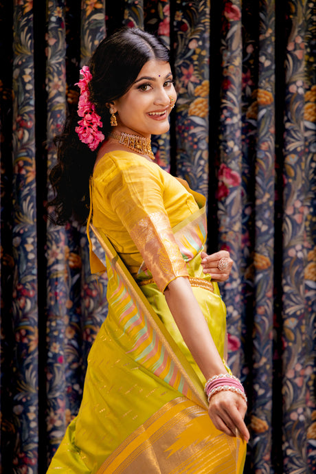 Mimosa Women's Woven Design Kanjivaram Style Art Silk Saree With Blouse Piece : SA00001667OLFREE