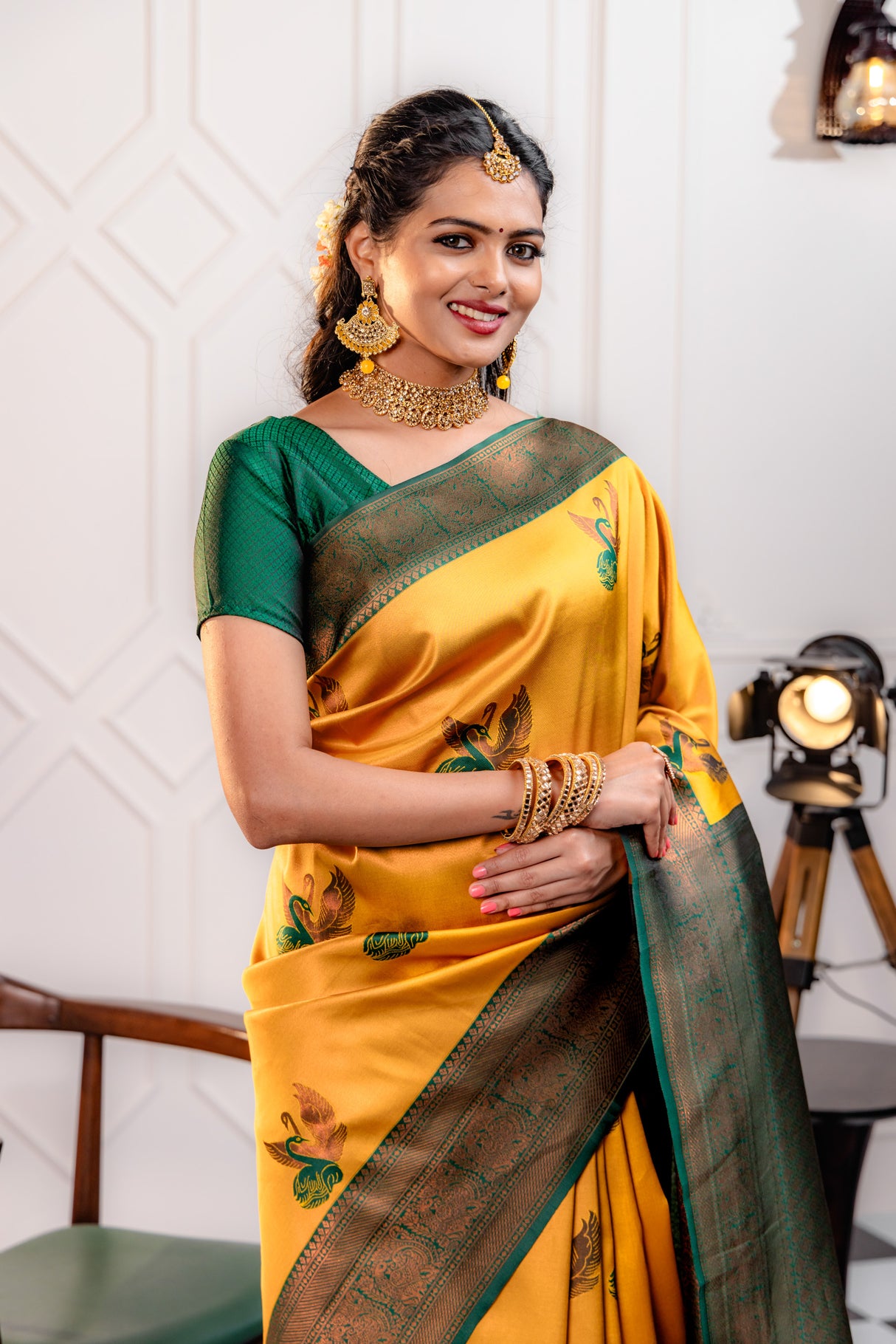 Mimosa Women's Woven Design Kanjivaram Style Art Silk Saree With Blouse Piece : SA00001778YLWFREE