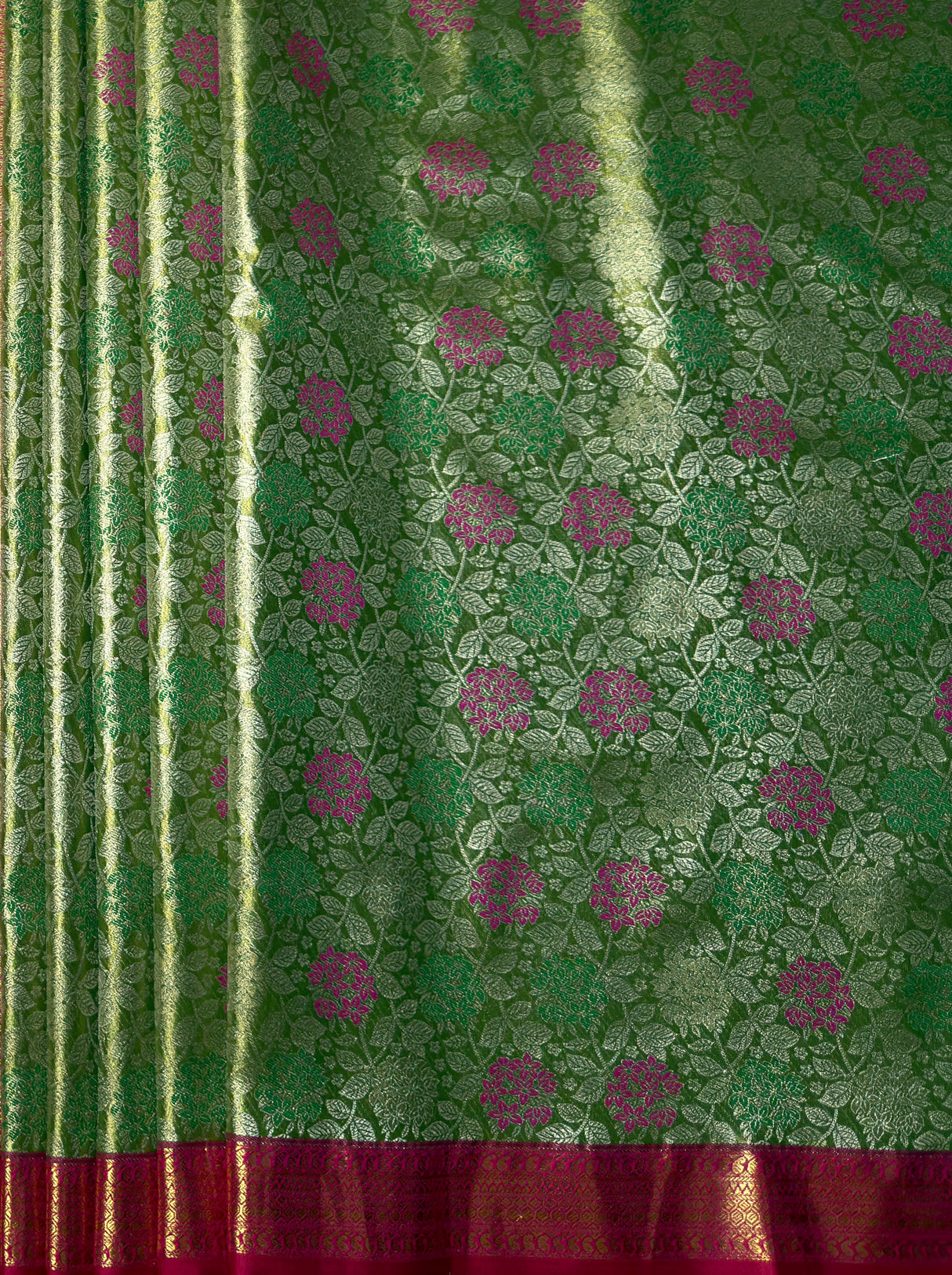 MIMOSA Women's Woven Design Kanjivaram Style Tissue Art Silk  Saree with Blouse Piece - Green ( SA00002922GRNFREE )