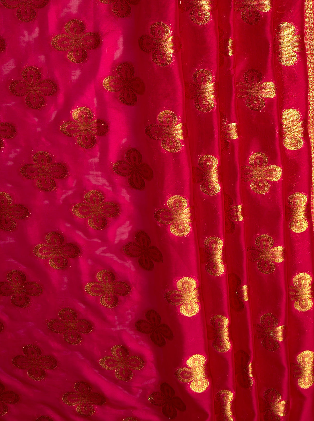 MIMOSA Women's Woven Design Mysore Silk Style Crepe Saree with Blouse Piece - Rani ( SA00003122RNFREE )