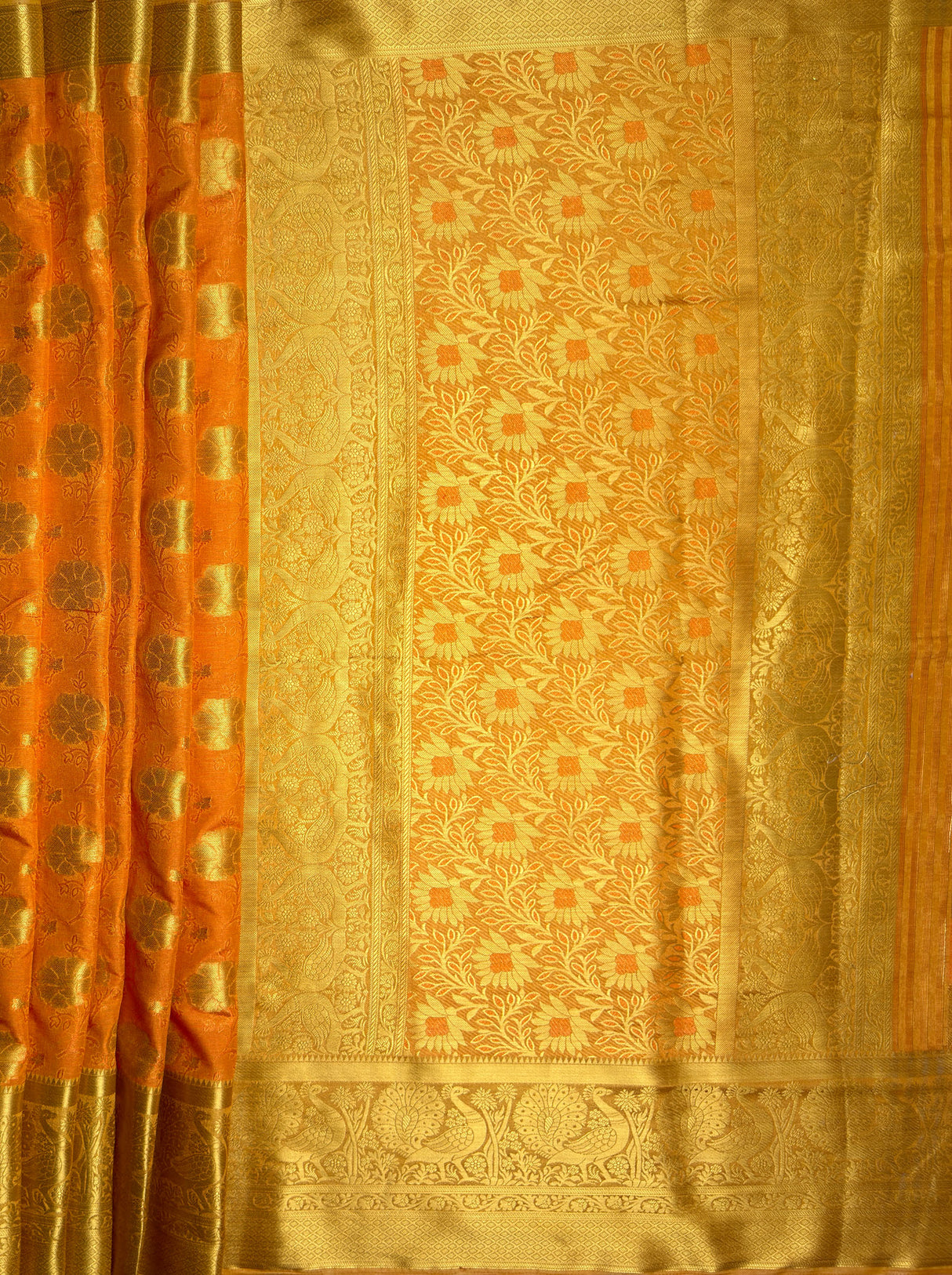 MIMOSA Women's Woven Design Kanjivaram Style Art Silk  Saree with Blouse Piece - Gold ( SA00003142GDFREE )