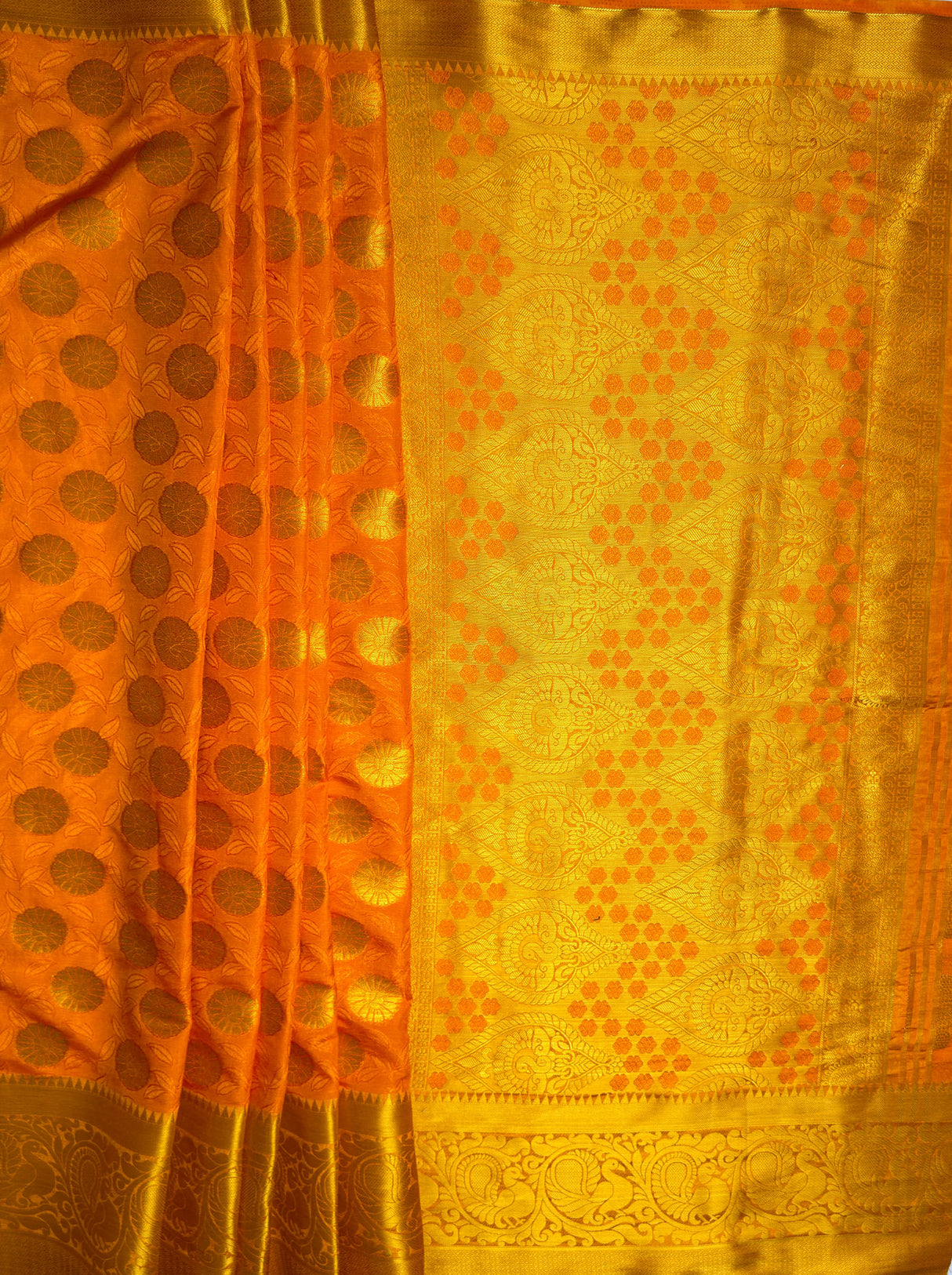 MIMOSA Women's Woven Design Kanjivaram Style Art Silk  Saree with Blouse Piece - Gold ( SA00003146GDFREE )