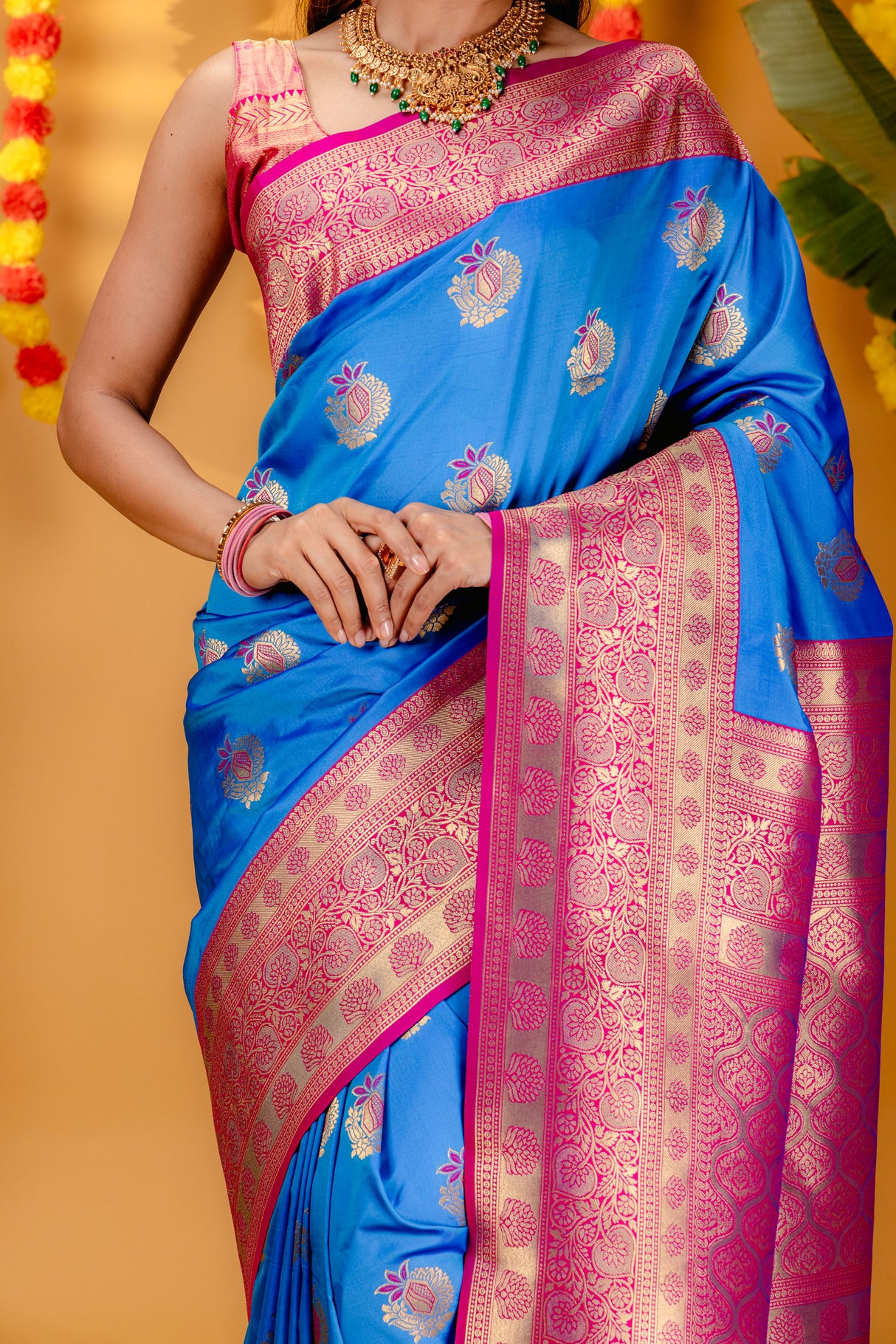 Mimosa Women's Woven Design Kanjivaram Style Art Silk Saree With Blouse Piece : SA00001693ANFREE