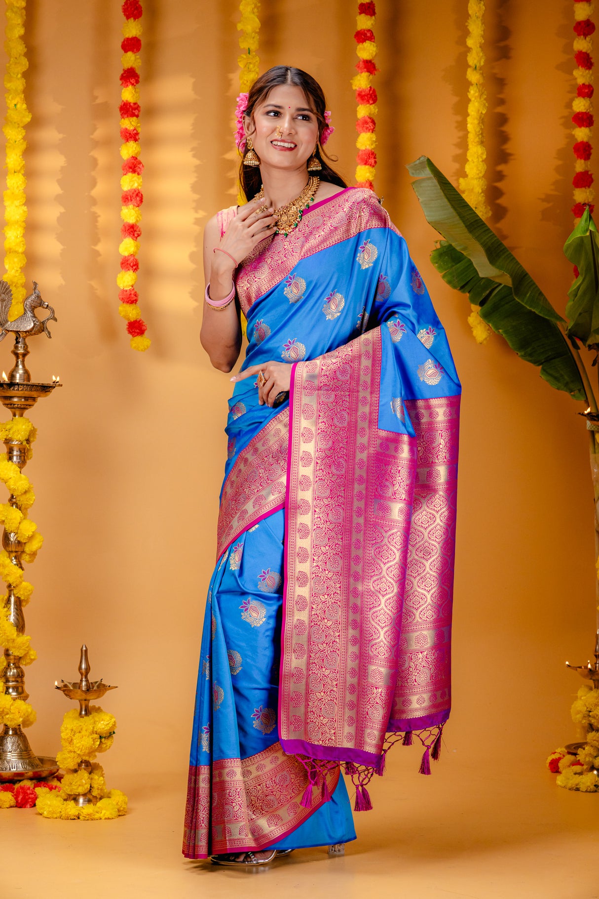 Mimosa Women's Woven Design Kanjivaram Style Art Silk Saree With Blouse Piece : SA00001693ANFREE