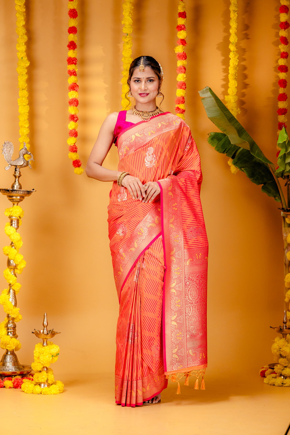 Mimosa Women's Woven Design Kanjivaram Style Art Silk Saree With Blouse Piece : SA00001648GDFREE