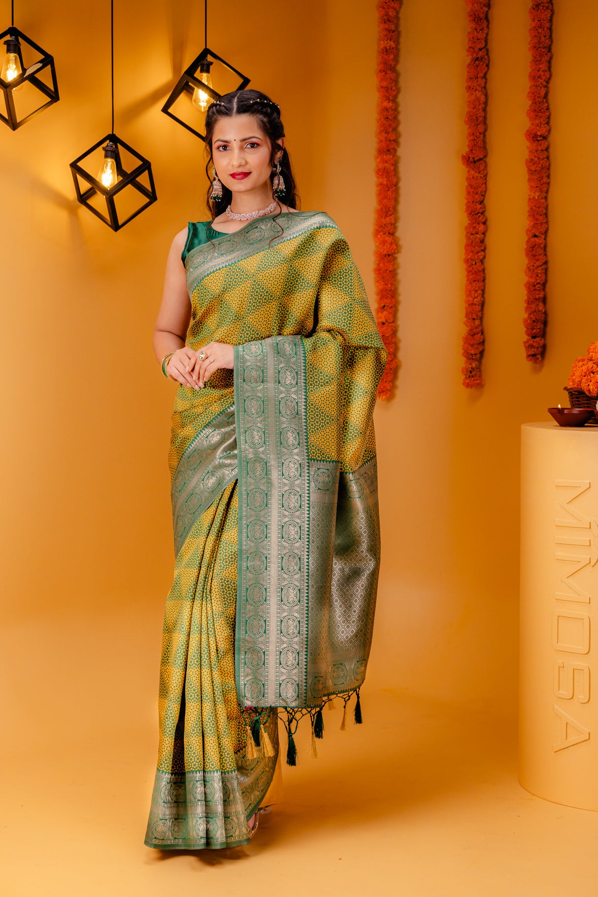 Mimosa Women's Woven Design Kanjivaram Style Art Silk Saree With Blouse Piece : SA00001592GRNFREE