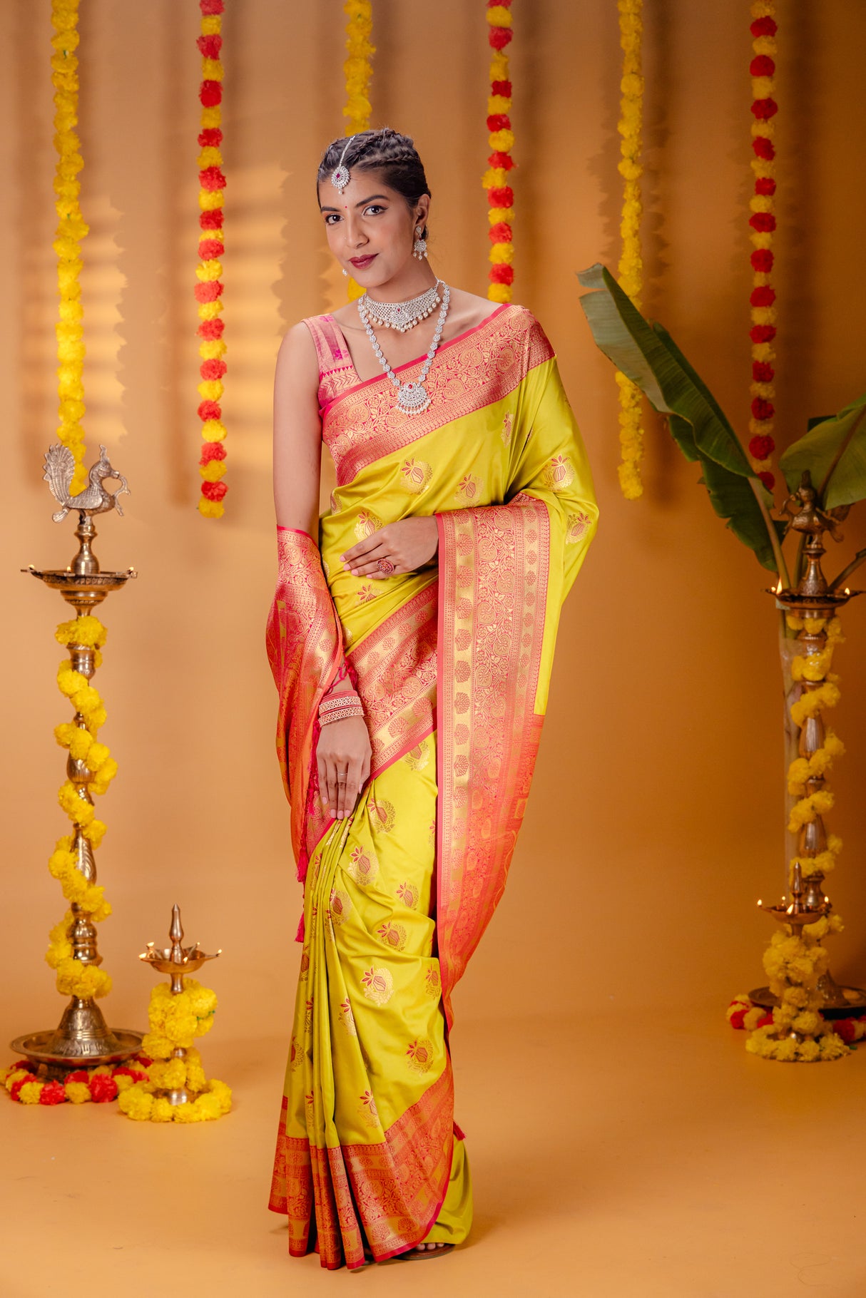 Mimosa Women's Woven Design Kanjivaram Style Art Silk Saree With Blouse Piece : SA00001693PSFREE