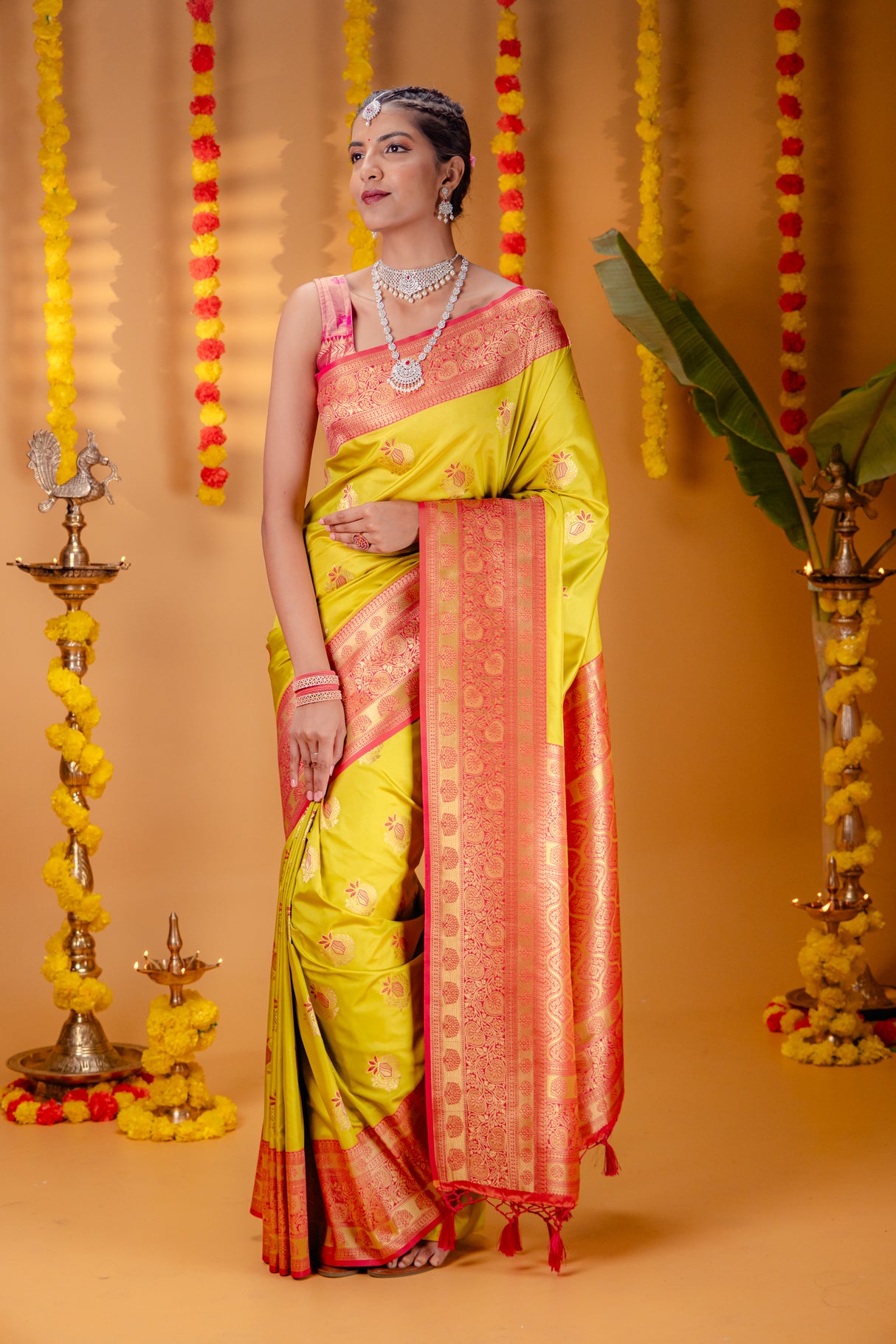 Mimosa Women's Woven Design Kanjivaram Style Art Silk Saree With Blouse Piece : SA00001693PSFREE