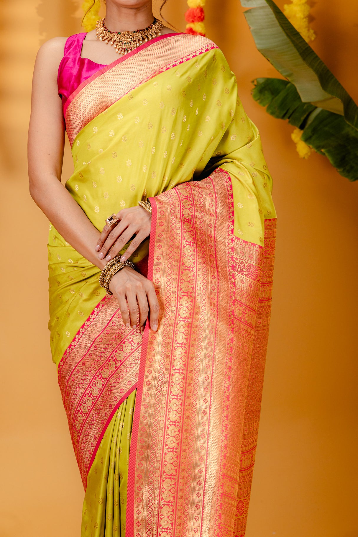 Mimosa Women's Woven Design Kanjivaram Style Art Silk Saree With Blouse Piece : SA00001731LRFREE