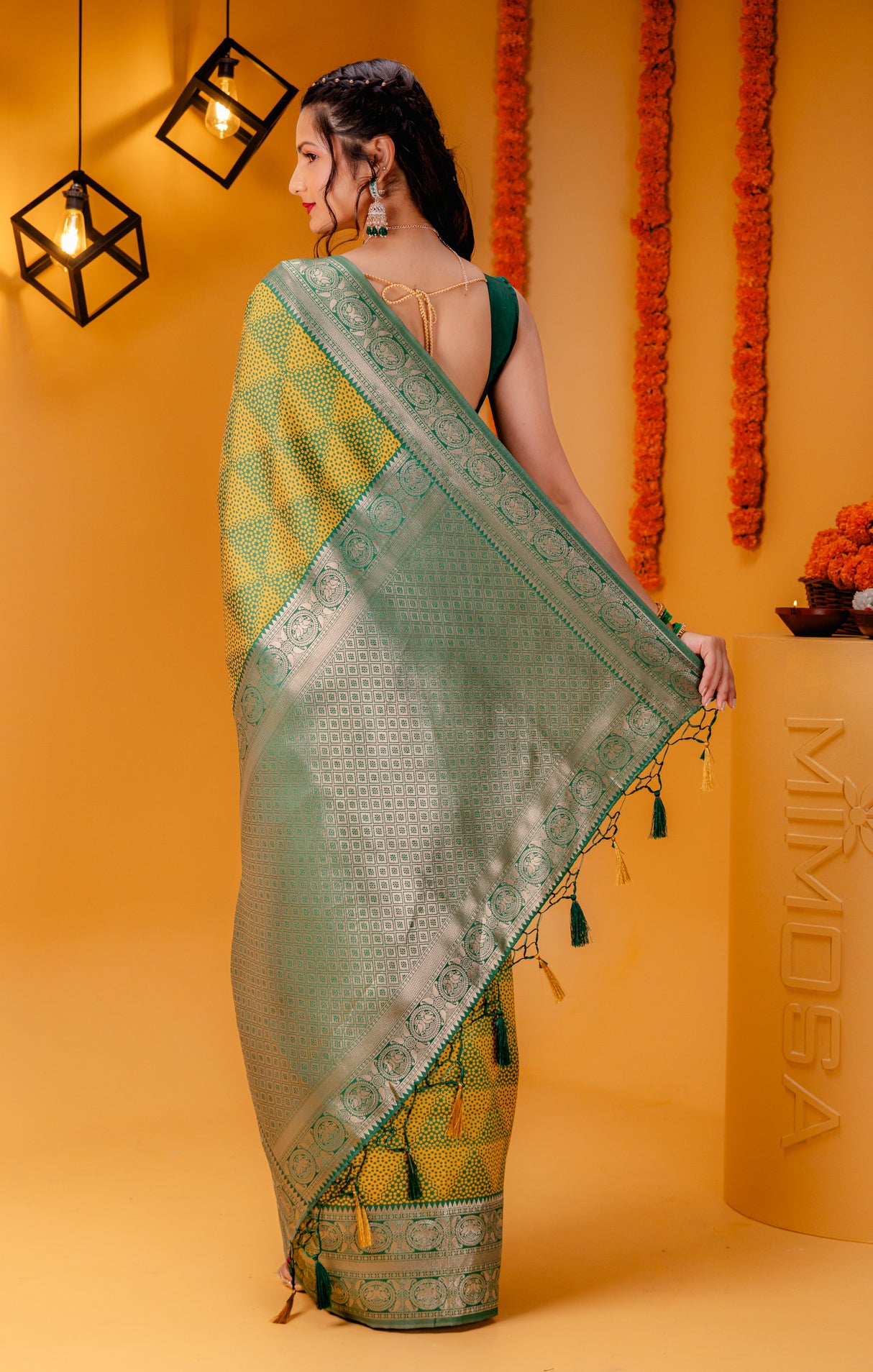 Mimosa Women's Woven Design Kanjivaram Style Art Silk Saree With Blouse Piece : SA00001592GRNFREE