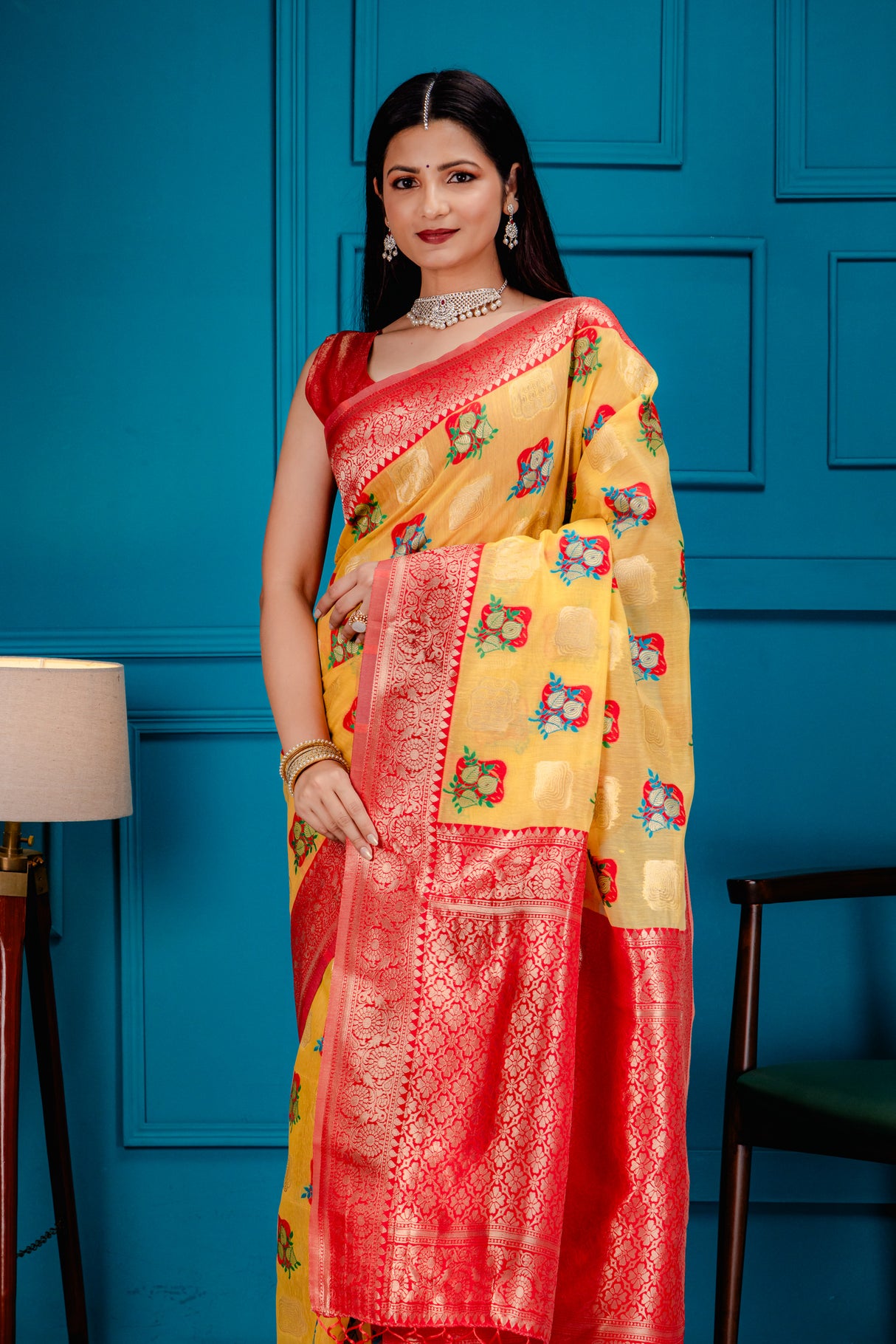 Mimosa Women's Woven Design Kanjivaram Style Art Silk Saree With Blouse Piece : SA00001624GDFREE