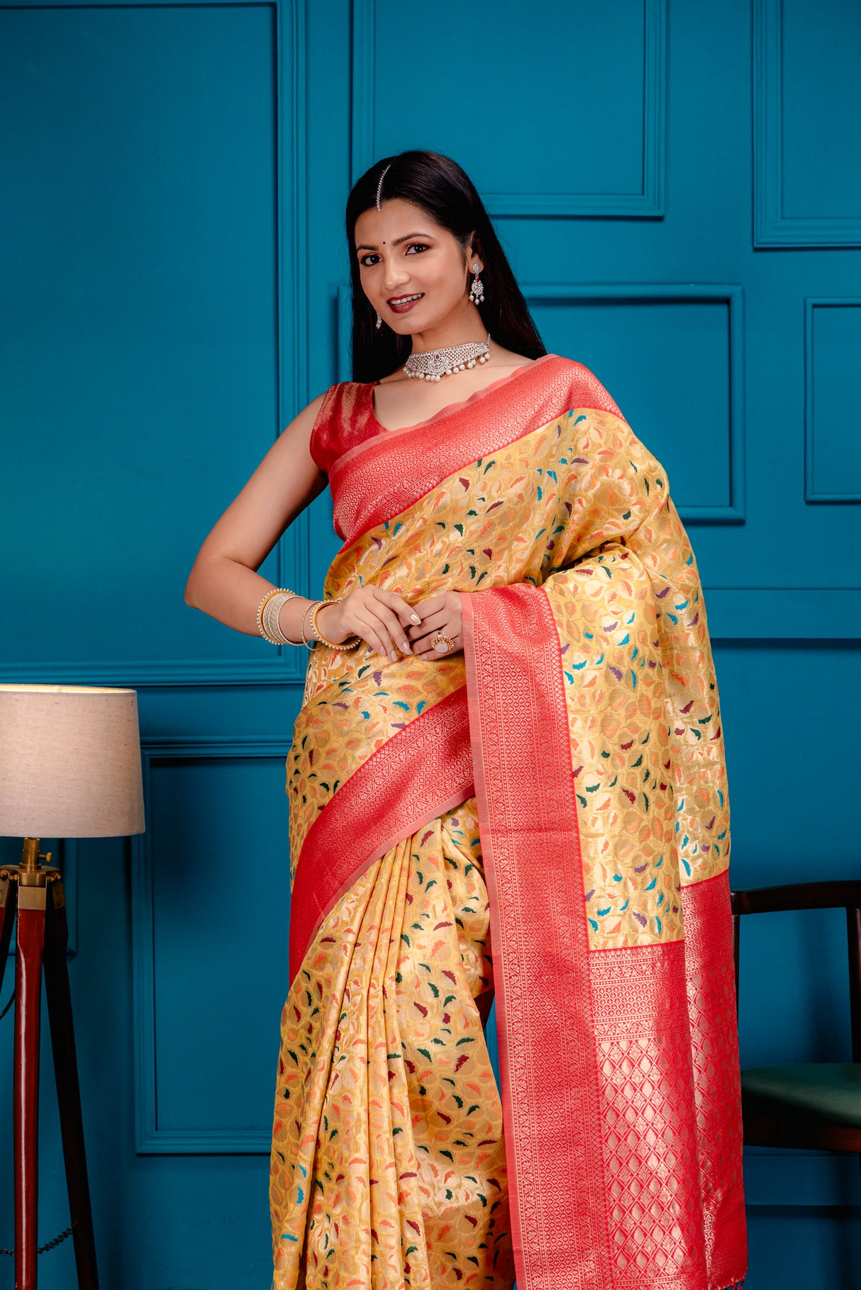 Mimosa Women's Woven Design Kanjivaram Style Art Silk Saree With Blouse Piece : SA00001596GDFREE