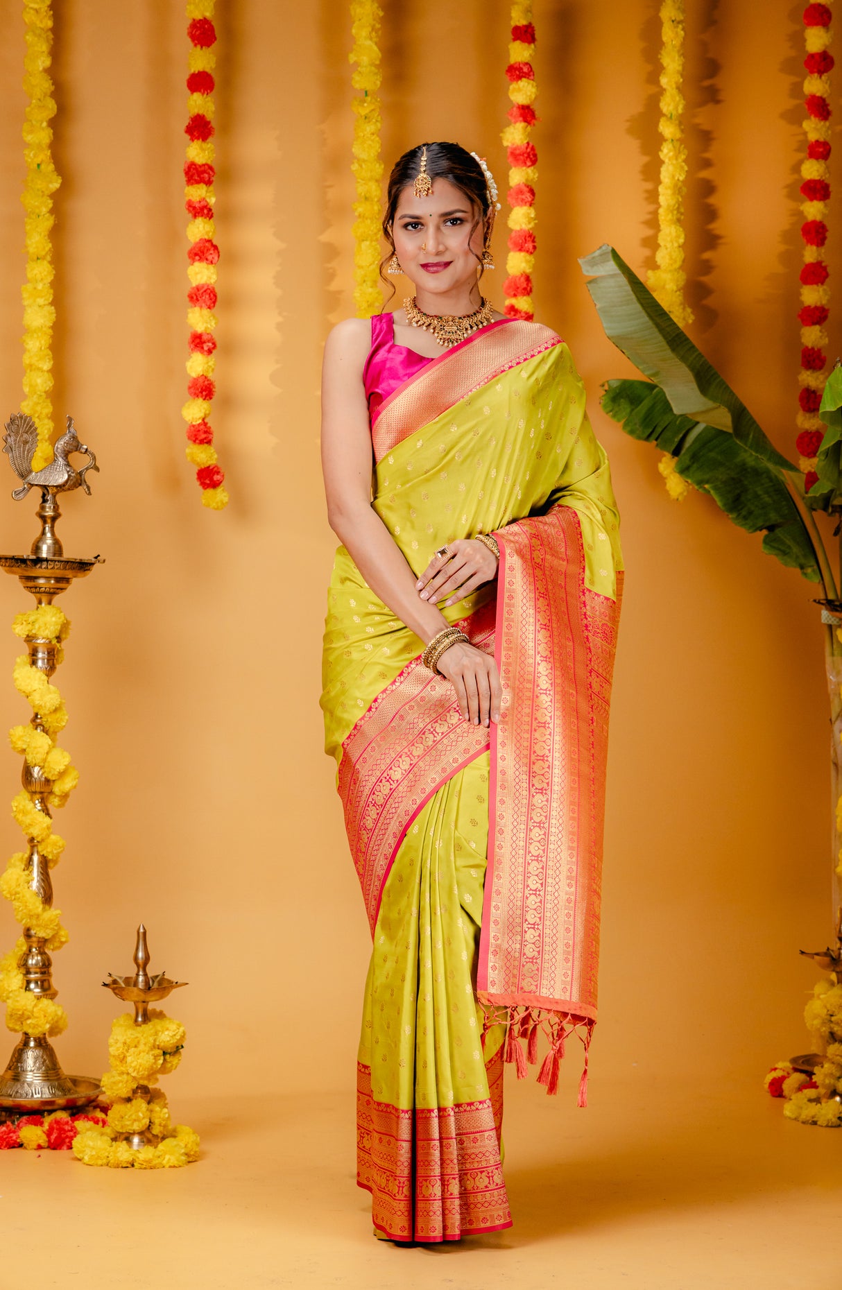 Mimosa Women's Woven Design Kanjivaram Style Art Silk Saree With Blouse Piece : SA00001731LRFREE