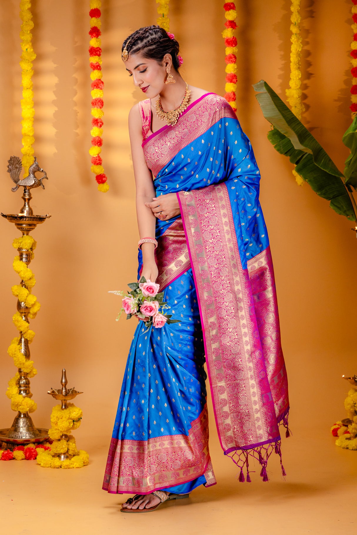 Mimosa Women's Woven Design Kanjivaram Style Art Silk Saree With Blouse Piece : SA00001607ANFREE