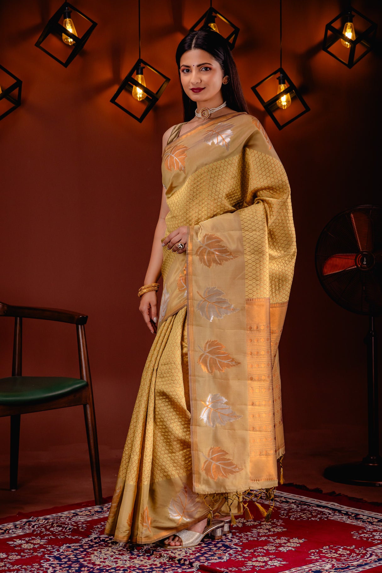 Mimosa Women's Woven Design Kanjivaram Style Art Silk Saree With Blouse Piece : SA00001760GDFREE