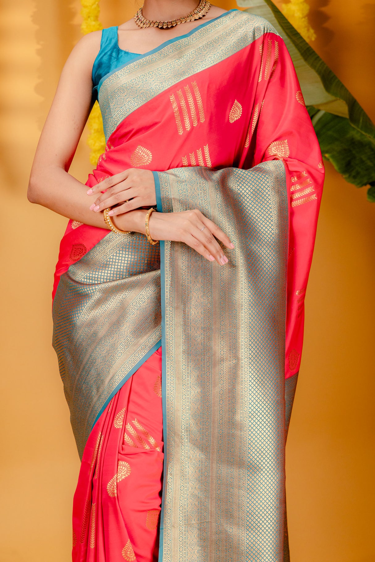 Mimosa Women's Woven Design Kanjivaram Style Art Silk Saree With Blouse Piece : SA00001732GJFREE