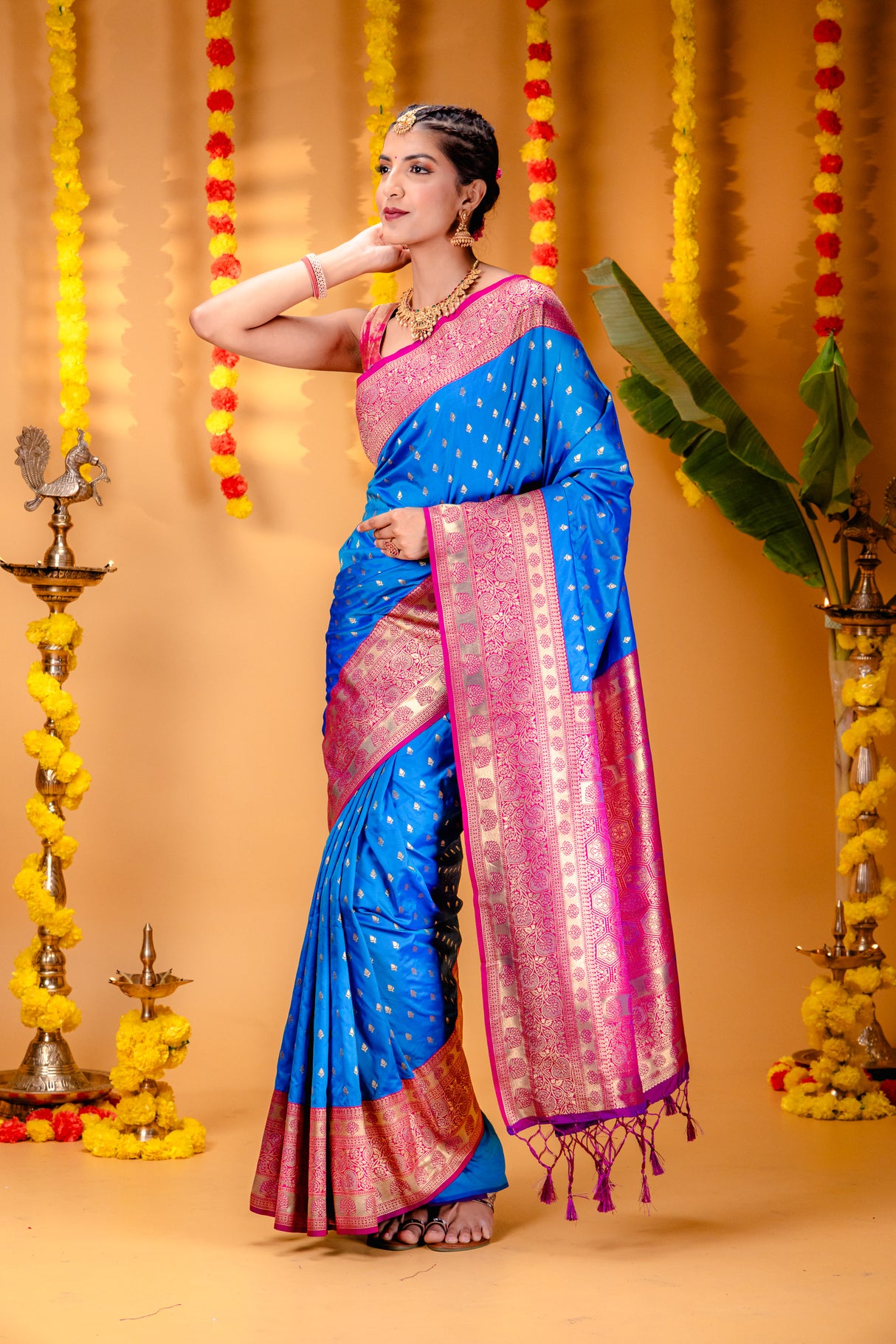 Mimosa Women's Woven Design Kanjivaram Style Art Silk Saree With Blouse Piece : SA00001607ANFREE