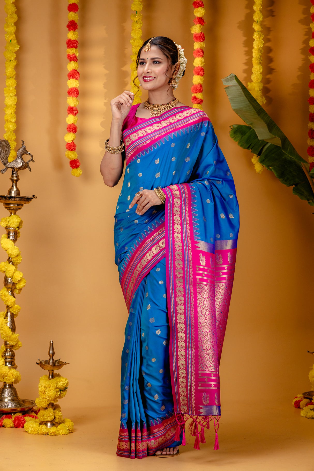 Mimosa Women's Woven Design Kanjivaram Style Art Silk Saree With Blouse Piece : SA00001733ANFREE