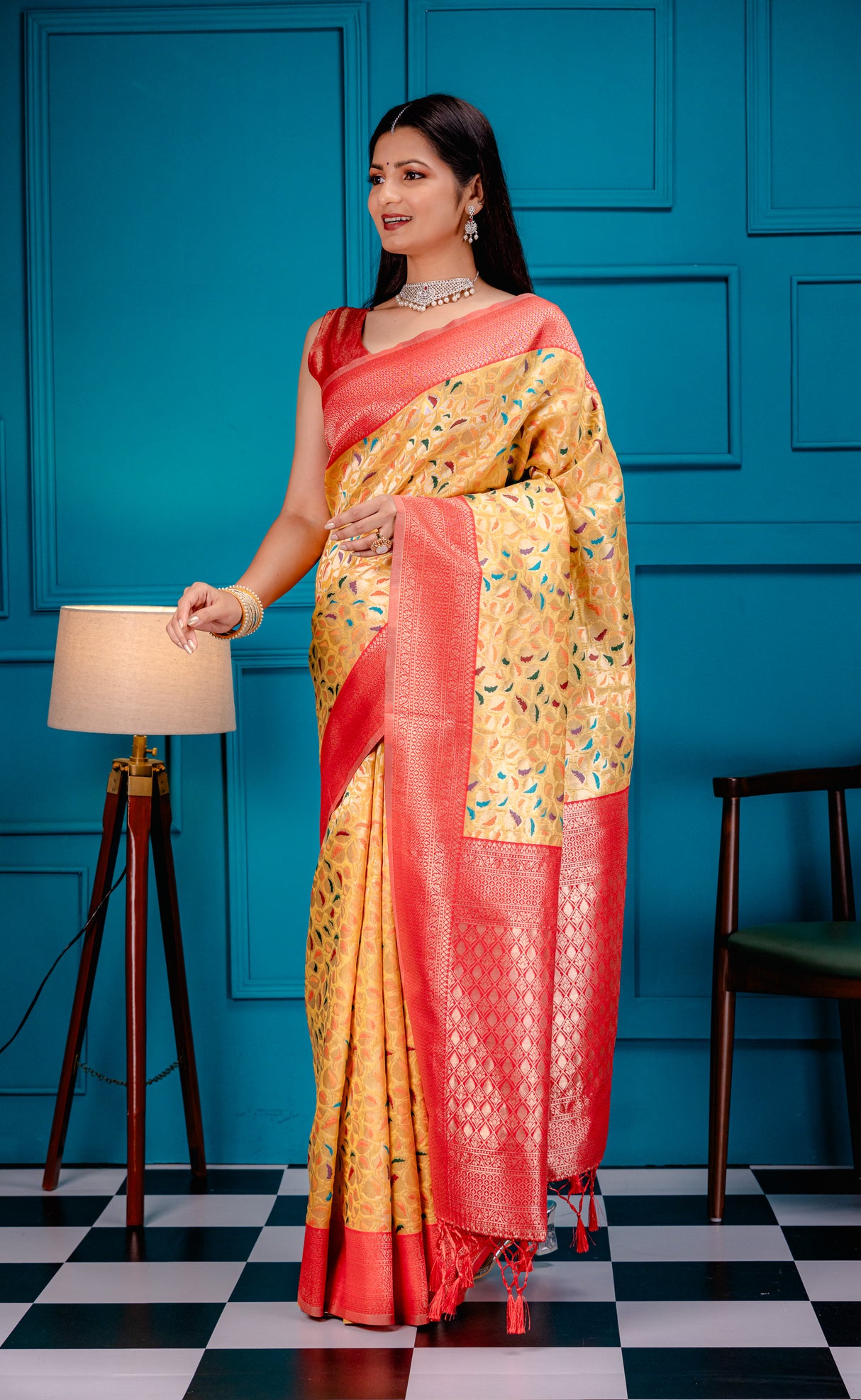 Mimosa Women's Woven Design Kanjivaram Style Art Silk Saree With Blouse Piece : SA00001596GDFREE