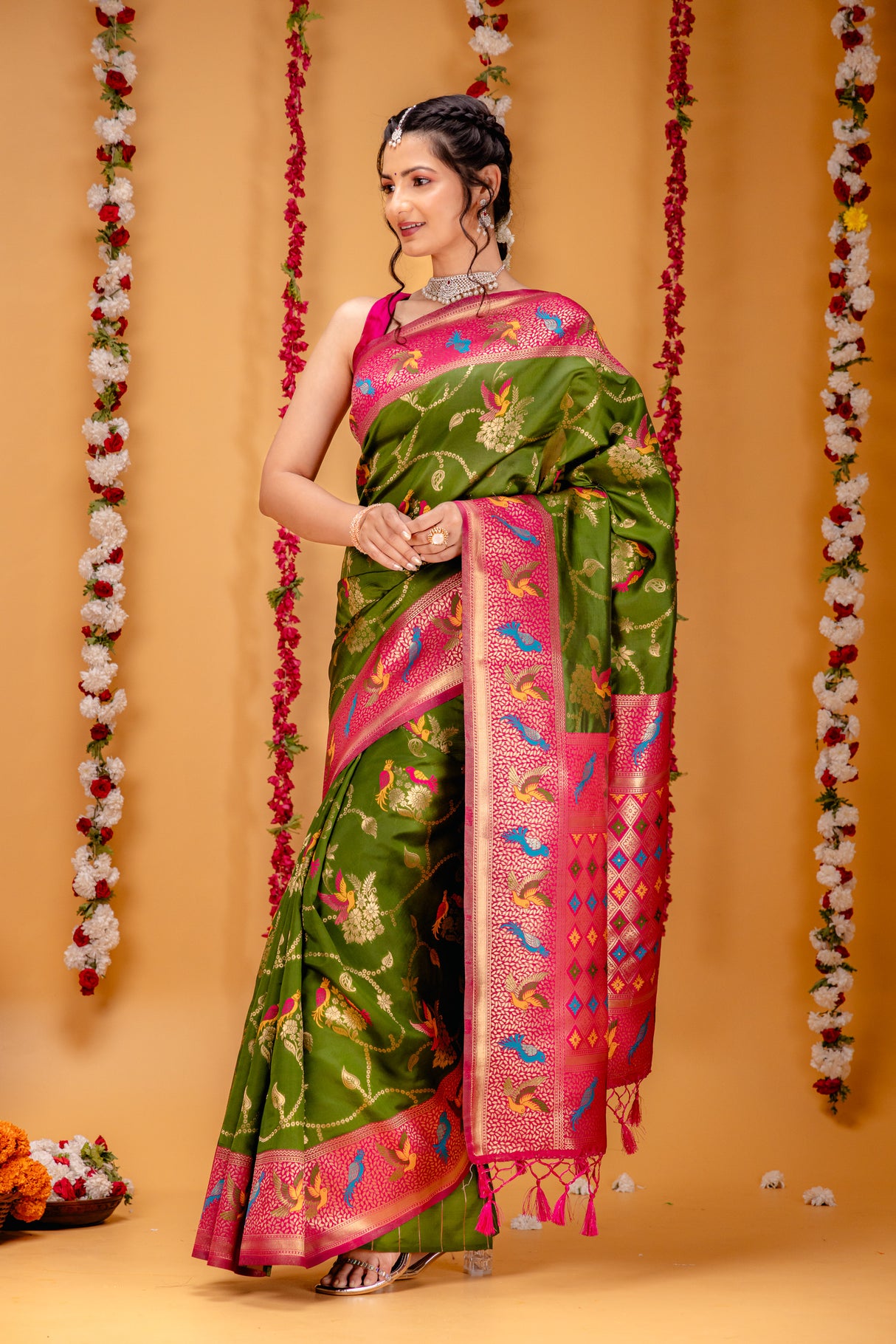 Mimosa Women's Woven Design Kanjivaram Style Art Silk Saree With Blouse Piece : SA00001605OLFREE