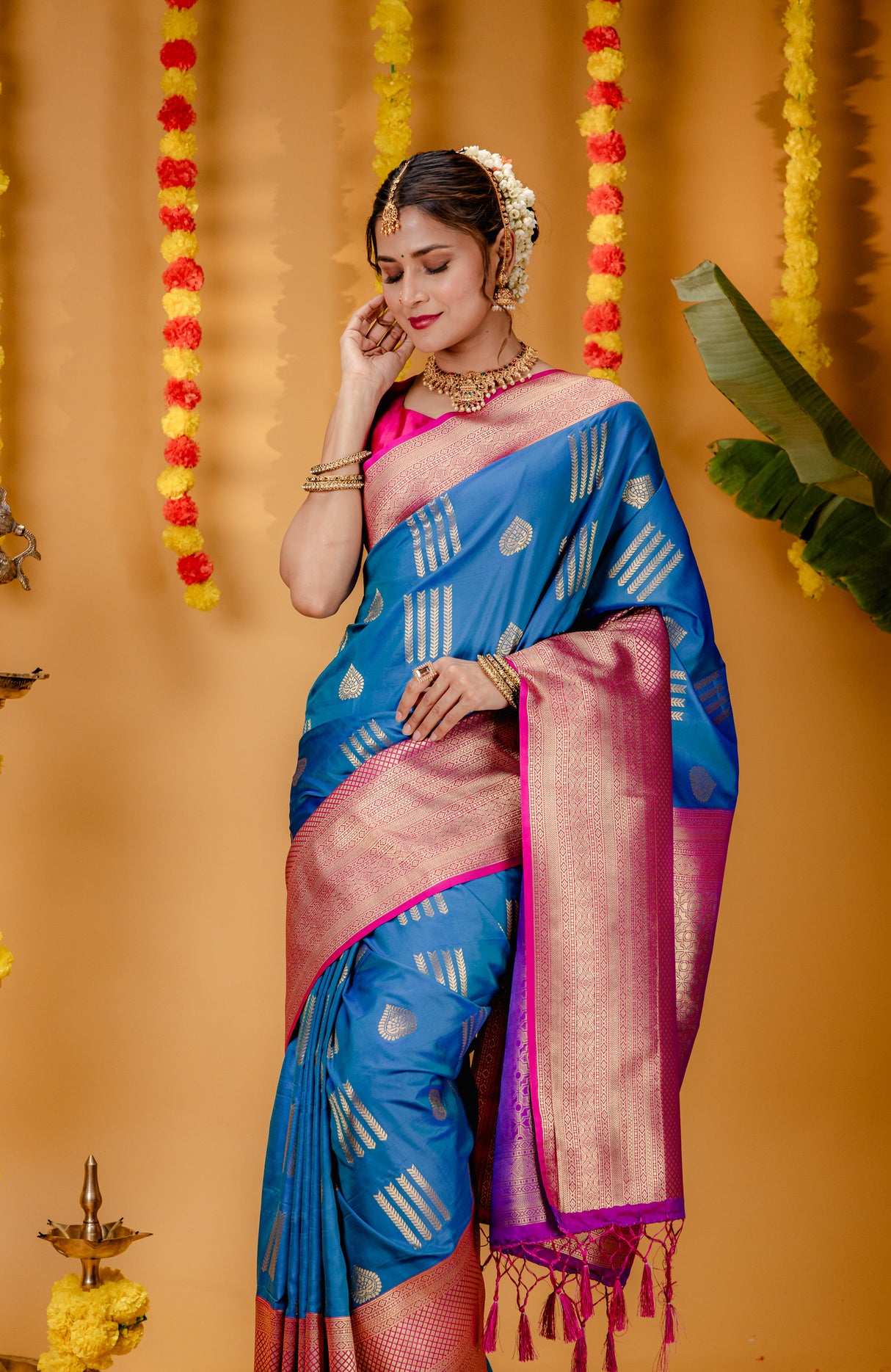 Mimosa Women's Woven Design Kanjivaram Style Art Silk Saree With Blouse Piece : SA00001732SFFREE