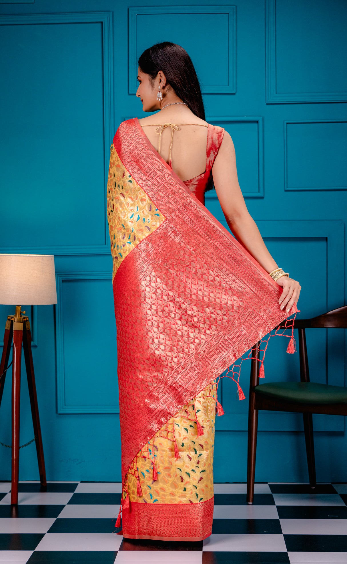 Mimosa Women's Woven Design Kanjivaram Style Art Silk Saree With Blouse Piece : SA00001596GDFREE