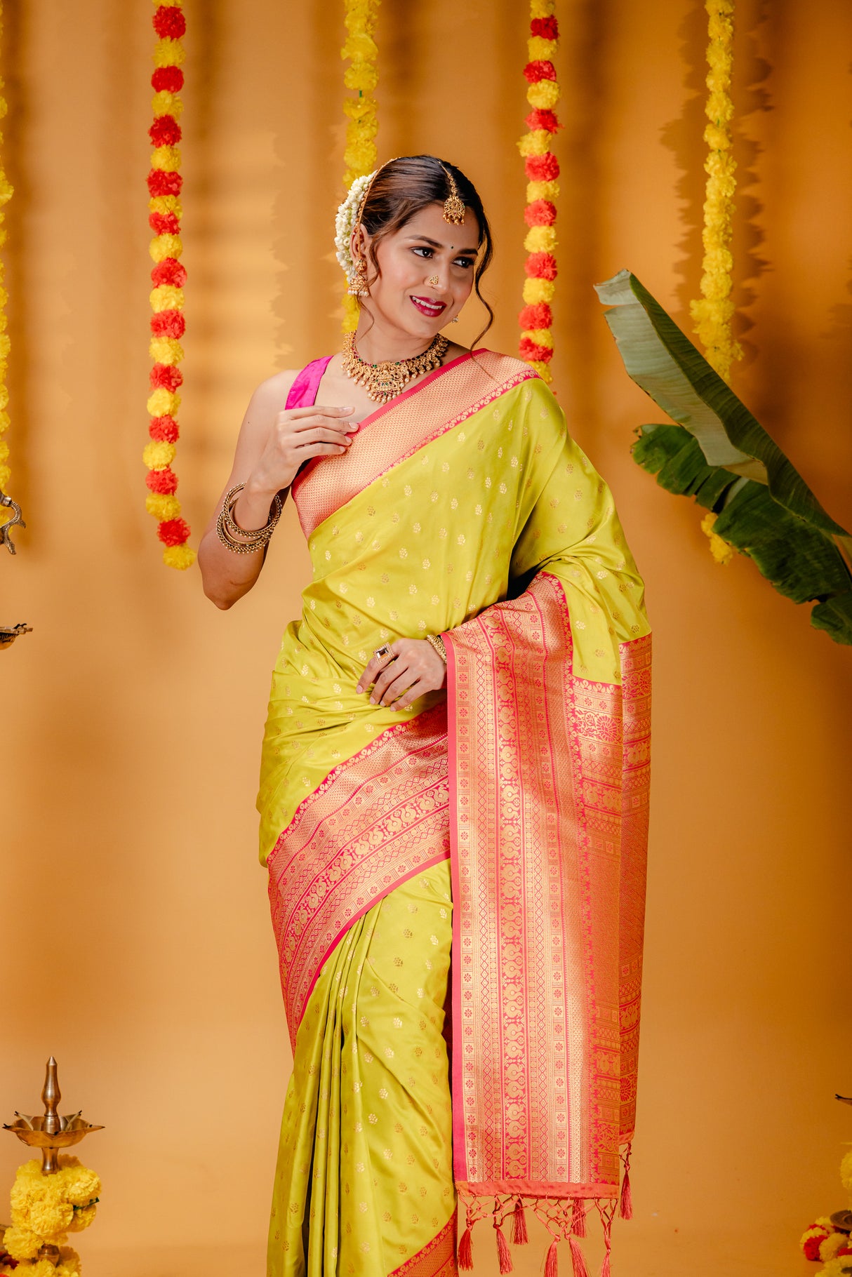 Mimosa Women's Woven Design Kanjivaram Style Art Silk Saree With Blouse Piece : SA00001731LRFREE