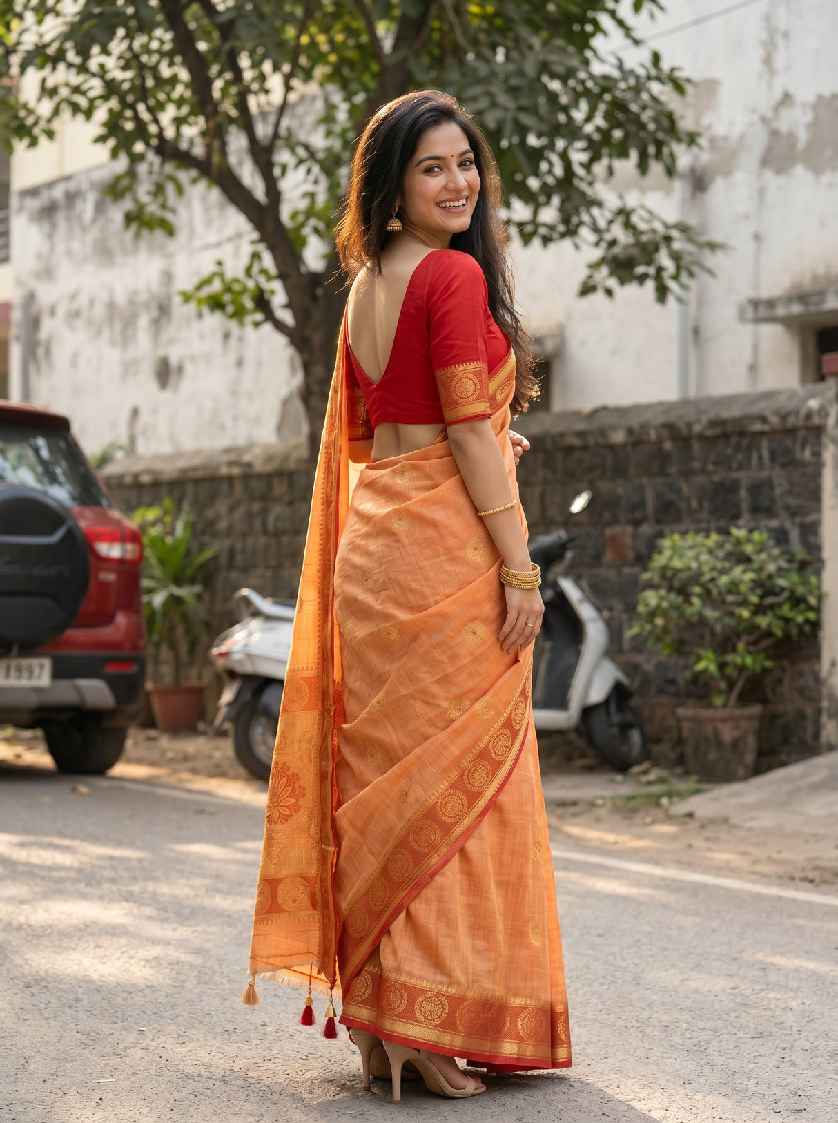 MIMOSA Peach Kanjivaram tusser Saree — pose 7 styling detail