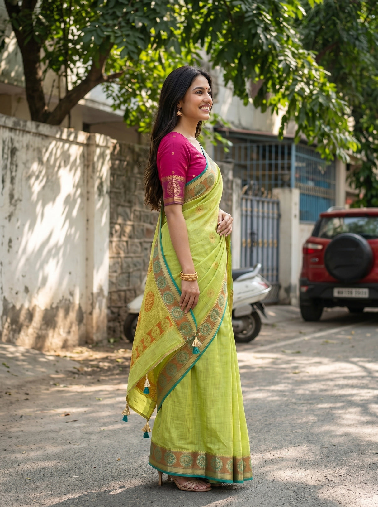 MIMOSA Pista Kanjivaram tusser Saree — pose 3 styling detail