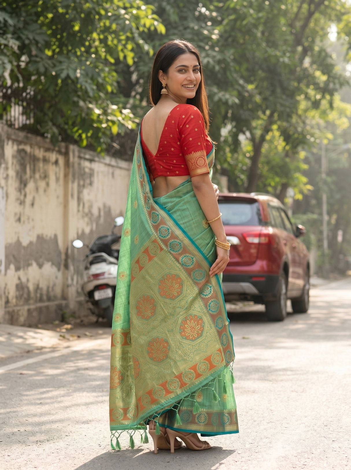MIMOSA Rama Kanjivaram tusser Saree — pose 7 styling detail