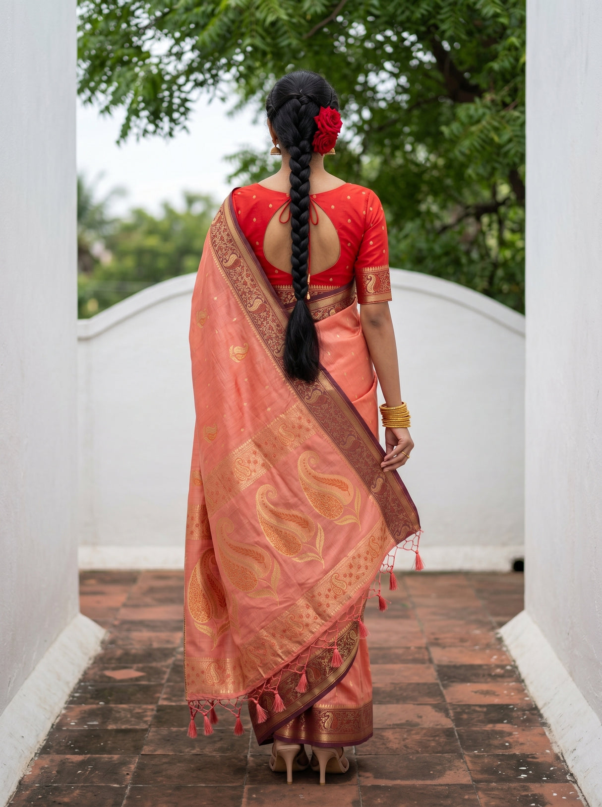 MIMOSA Pink Kanjivaram tusser Saree — model close-up
