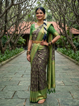 MIMOSA Saree Saree — pose 4 styling detail