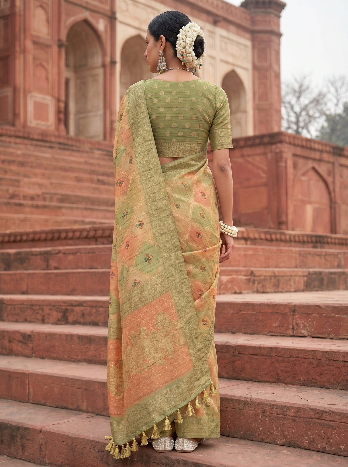 MIMOSA Saree Saree — pose 2 styling detail