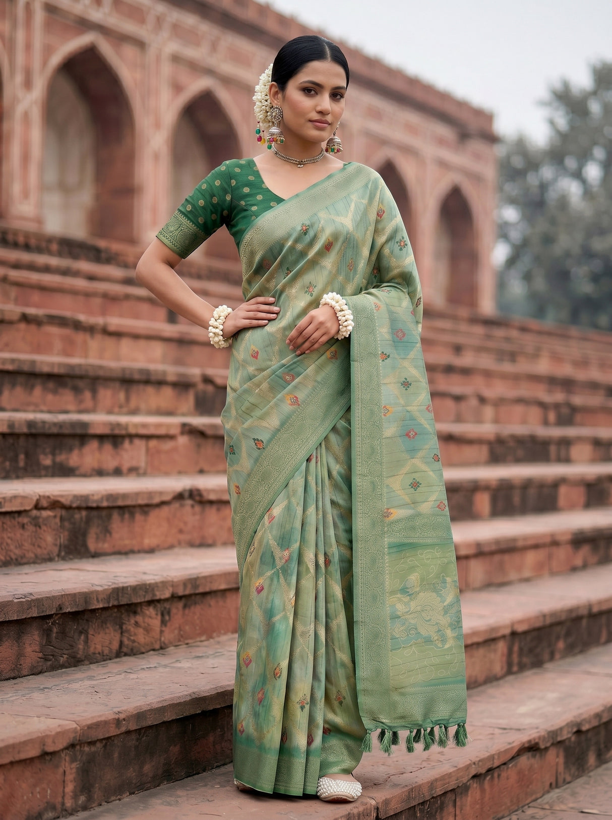 MIMOSA Saree Saree — pose 4 styling detail