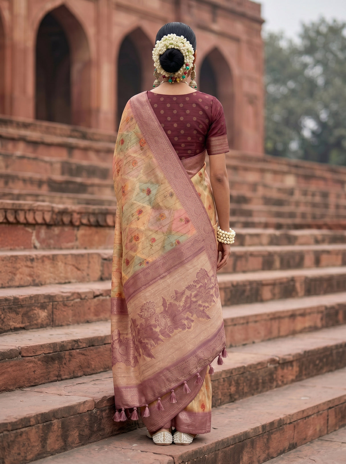 MIMOSA Saree Saree — pose 2 styling detail