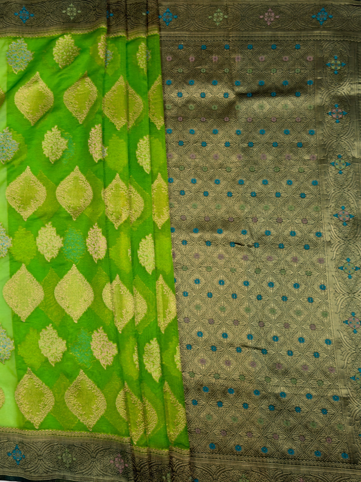MIMOSA Saree Saree — pallu and zari work detail