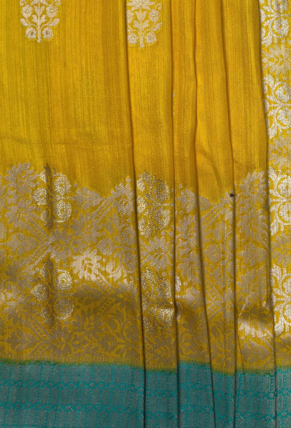 MIMOSA Gold Banarasi Linen Saree — fleets shot full lifestyle