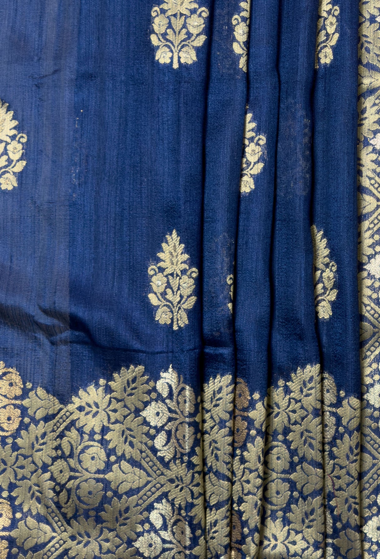 MIMOSA Navy Banarasi Linen Saree — fleets shot full lifestyle