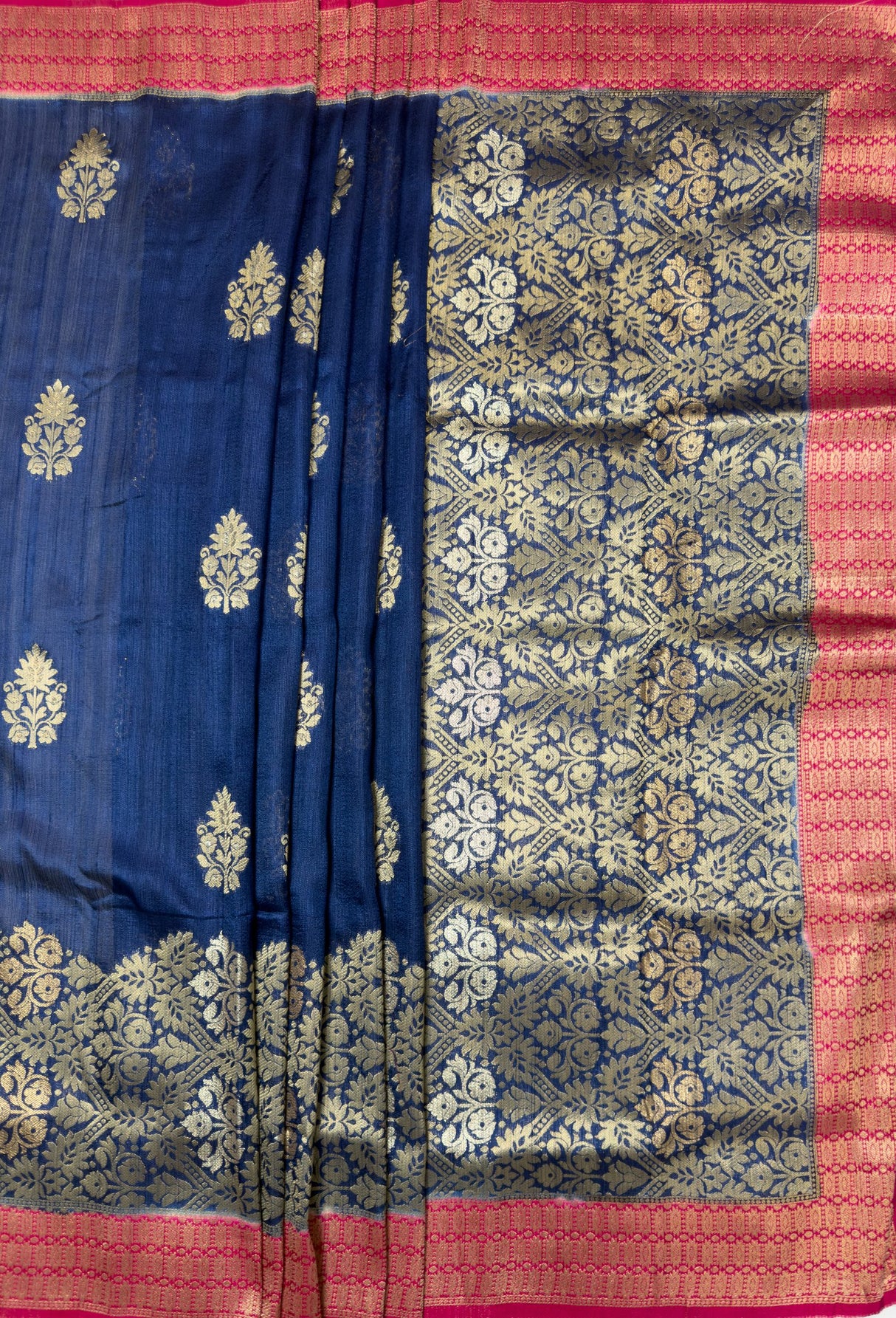 MIMOSA Navy Banarasi Linen Saree — pallu and zari work detail